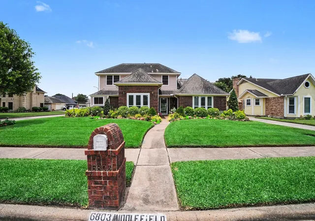 Homes for sale in Pasadena, TX | 6803 Middlefield Dr, Pasadena, TX 77505 | MLS# 26733777