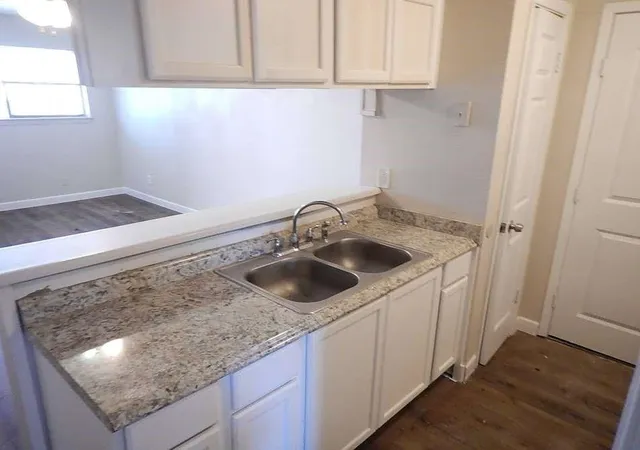 Photo 3 of Sale Pending at 11503 Bay Cedar Dr, Houston, TX 77048 | MLS# 85725238 | Listing updated on 2026-08-24