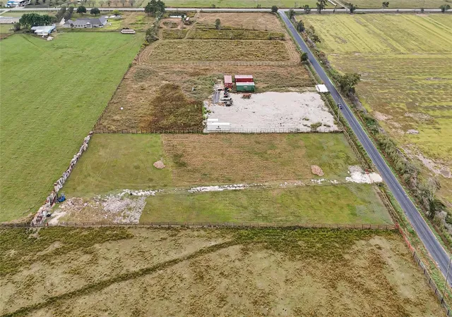 Photo 4 of Land for sale at 1813 County Rd 610, Dayton, TX 77535 | MLS# 37247585 | Listing updated on 2026-05-20