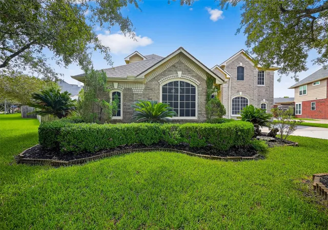 2nd image of 4722 Plato Park Dr, Sugar Land, TX 77479 | MLS# 83182534