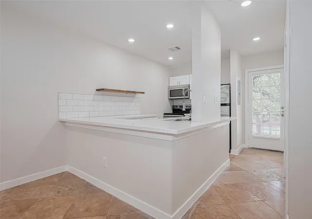 2nd image of 3300 Yorktown St, Houston, TX 77056