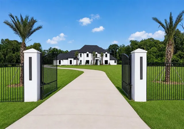 Photo 1 of Single family home for sale at 8243 Thompson Lake Dr, Missouri City, TX 77459 | MLS# 80510061 | Listing updated on 2026-08-18