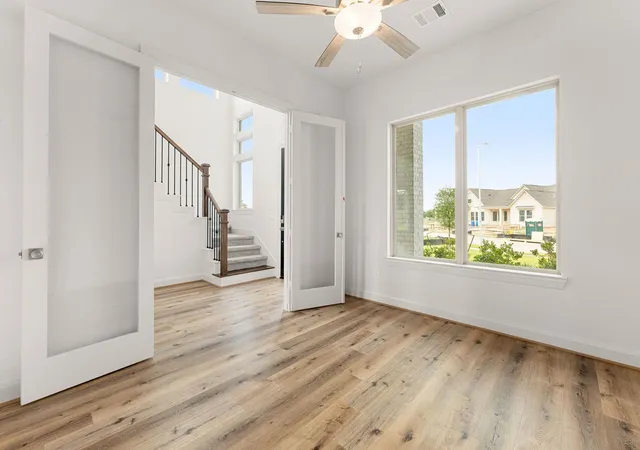 Photo 4 of Single family home for sale at 349 Covey Ln, Sealy, TX 77474 | MLS# 13917830 | Listing updated on 2026-09-15