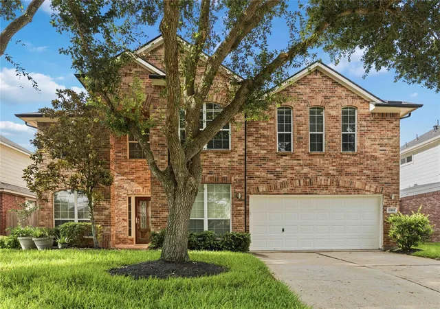 Homes for sale in Pearland, TX | 11404 Summit Bay Dr, Pearland, TX 77584 | MLS# 75022387