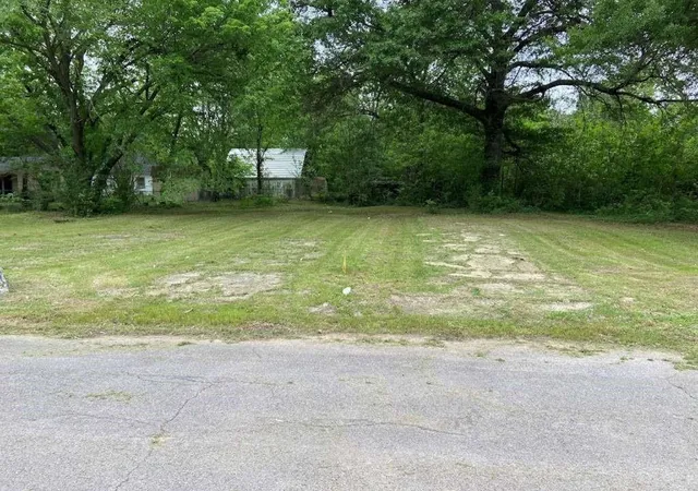 Homes for sale in Paris, TX | 339 12th St, Paris, TX 75460 | MLS# 86752084