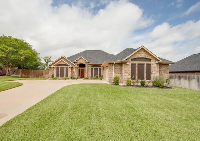 Homes for sale in College Station, TX | 1203 Beacon Ct, College Station, TX 77845 | MLS# 69821839