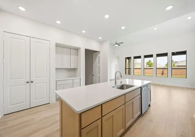 4th image of 25010 Wilderness Haven Ln, Katy, TX 77493 | MLS# 10358370