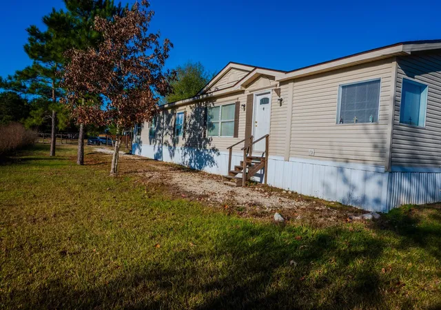 Photo 2 of Single family home for sale at 62 County Rd 5248, Cleveland, TX 77327 | MLS# 11845854 | Listing updated on 2026-04-10