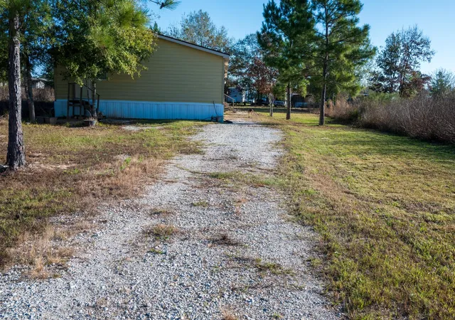 Photo 4 of Single family home for sale at 62 County Rd 5248, Cleveland, TX 77327 | MLS# 11845854 | Listing updated on 2026-04-10