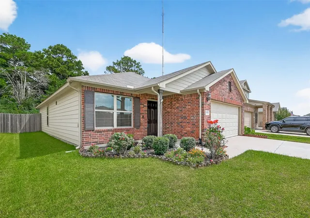 Photo 2 of Single family home for sale at 21222 Bush Brk Bnd Path, Tomball, TX 77377 | MLS# 32406260 | Listing updated on 2026-07-27