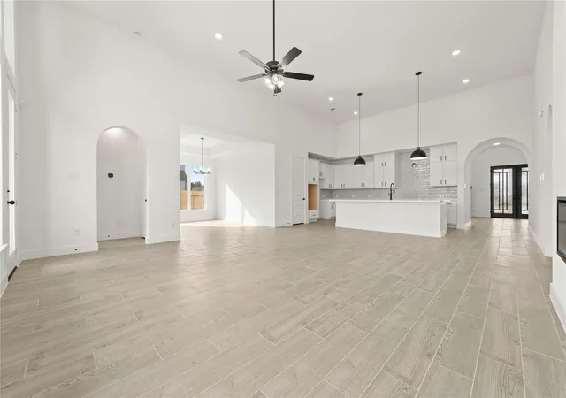 3rd image of 2825 Nova Beach Dr, Texas City, TX 77568 | MLS# 62584213