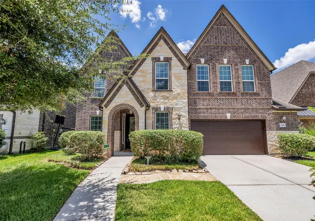 Photo 2 of Single family home for sale at 22419 Sawmill Ranch Dr, Spring, TX 77389 | MLS# 94599738 | Listing updated on 2026-08-23