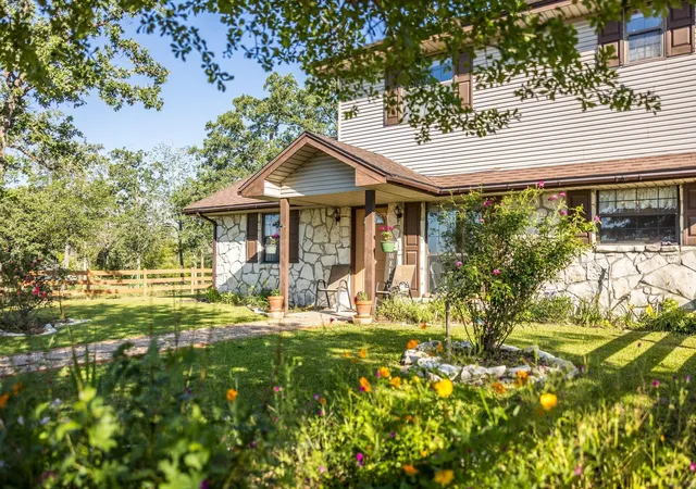 Homes for sale in Fayetteville, TX | 2062 N Fm 1291, Fayetteville, TX 78940 | MLS# 88872087