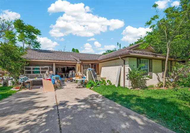 Photo 2 of Sale Pending at 12714 Dermott Dr, Houston, TX 77065 | MLS# 22420696 | Listing updated on 2026-09-12