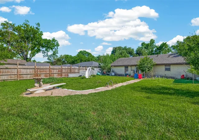 Photo 30 of Sale Pending at 12714 Dermott Dr, Houston, TX 77065 | MLS# 22420696 | Listing updated on 2026-09-12