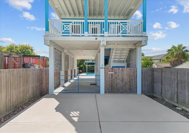 3rd image of 1012 22Nd Street Street #D, Dickinson, TX 77539 | MLS# 70523126