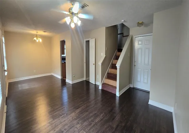 4th image of 7929 Comal St, Houston, TX 77051 | MLS# 30250194