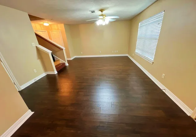5th image of 7929 Comal St, Houston, TX 77051 | MLS# 30250194