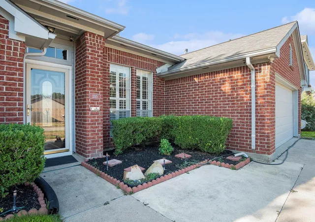 Photo 2 of Single family home for sale at 3315 Mourning Dove Dr, Spring, TX 77388 | MLS# 42912103 | Listing updated on 2026-09-03