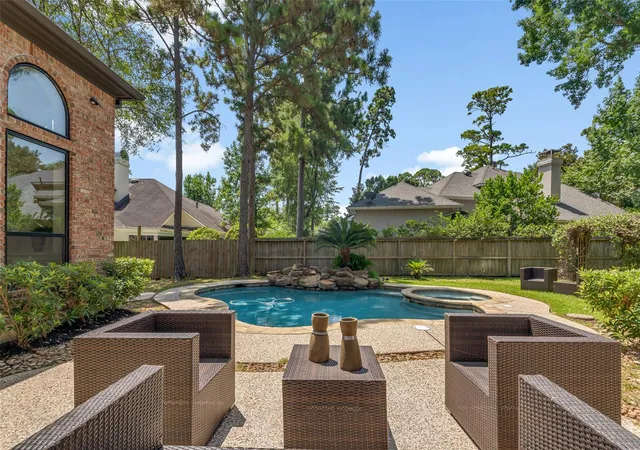 2nd image of 46 Pebble Cove, Spring, TX 77381 | MLS# 50241296