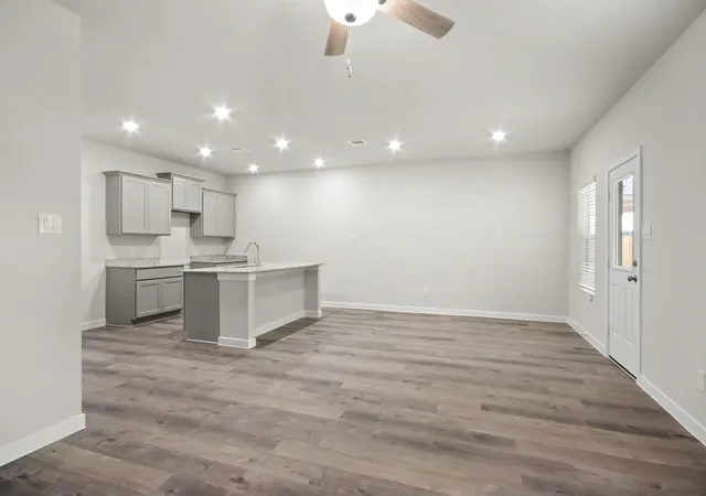 image of 1112 Independence Ave, Bay City, TX 77414 | MLS# 34869359