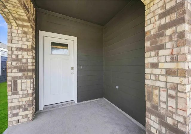 Photo 3 of Single family home for sale at 5210 Purple Beebalm Ln, Houston, TX 77048 | MLS# 29074772 | Listing updated on 2026-08-29