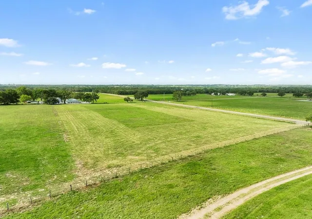 Homes for sale in Schulenburg, TX | Tbd1 Fm 957, Schulenburg, TX 78956 | MLS# 31921108