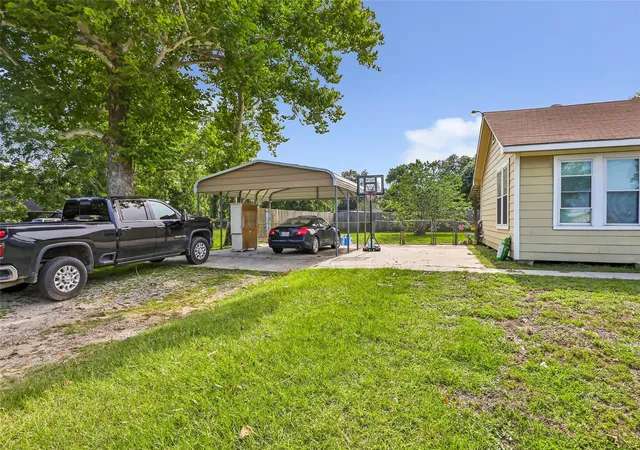 4th image of 1811 Reese St, Liberty, TX 77575 | MLS# 39408247