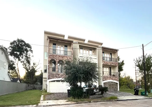 Photo 3 of Land for sale at 00 Elysian St, Houston, TX 77026 | MLS# 56417148 | Listing updated on 2025-12-20