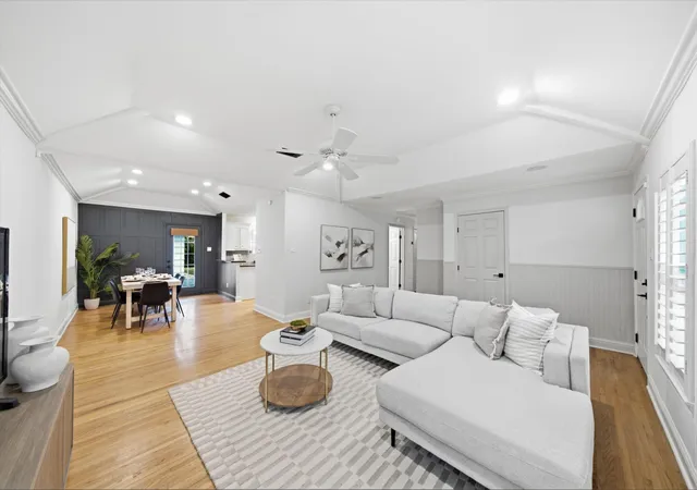 Photo 3 of Sale Pending at 3326 Cloverdale St, Houston, TX 77025 | MLS# 31299643 | Listing updated on 2026-09-17