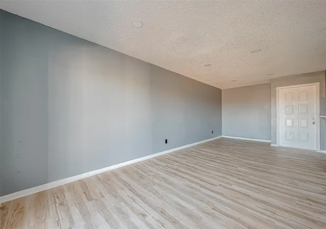 Homes for sale in Houston, TX | 2830 S Bartell Dr #311, Houston, TX 77054 | MLS# 70441884