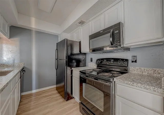 Homes for sale in Houston, TX | 2830 S Bartell Dr #311, Houston, TX 77054 | MLS# 70441884