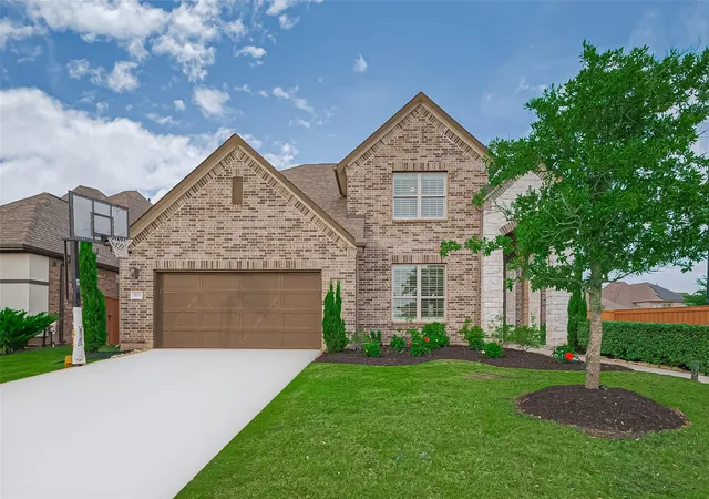 Photo 3 of Single family home for sale at 12311 Kinmundy Ln, Richmond, TX 77407 | MLS# 9766333 | Listing updated on 2026-08-28