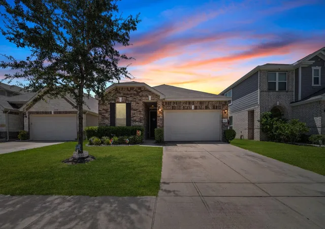 Photo 1 of Single family home for sale at 2515 Hawthorn Park Ct, Houston, TX 77038 | MLS# 6386096 | Listing updated on 2026-09-11