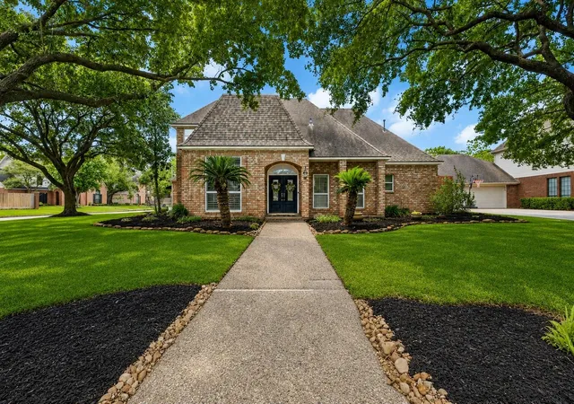 Single family home for sale at 14707 Sandy Crk Dr, Houston, TX 77070 | MLS# 43716238