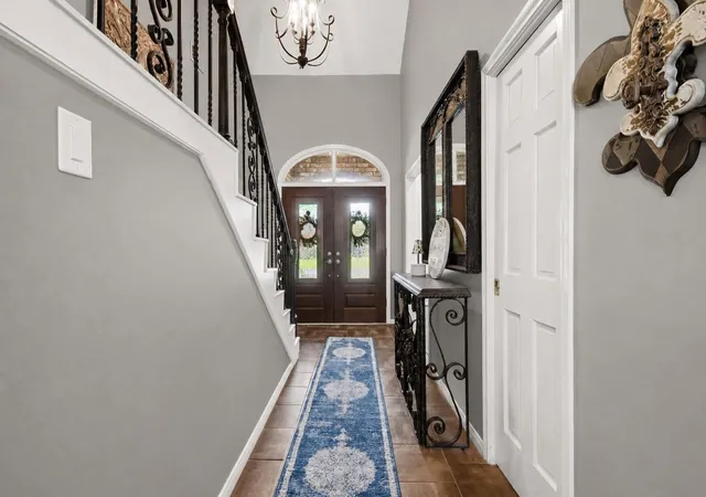 Photo 2 of Single family home for sale at 14707 Sandy Crk Dr, Houston, TX 77070 | MLS# 43716238 | Listing updated on 2026-09-19