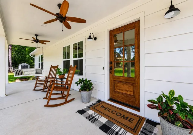 Photo 3 of Sale Pending at 11580 Forest Trails Dr, Willis, TX 77318 | MLS# 37990285 | Listing updated on 2026-09-21
