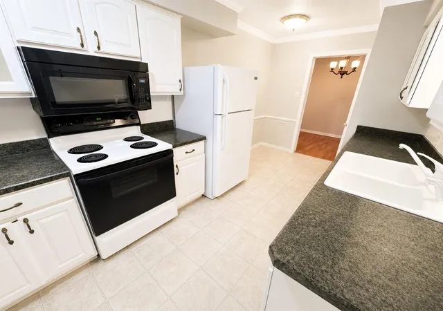 5th image of 361 N Post Oak Ln, Houston, TX 77024