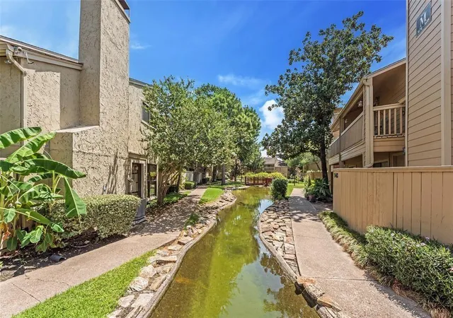 17th image of 9321 Pagewood Ln, Houston, TX 77063 | MLS# 78974295