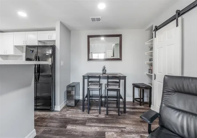 image of 9321 Pagewood Ln, Houston, TX 77063 | MLS# 78974295
