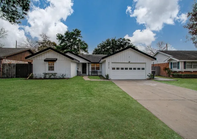 Photo 2 of Single family home for sale at 9219 Kempwood Dr, Houston, TX 77080 | MLS# 90897075 | Listing updated on 2026-07-11