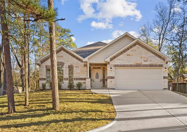 1st image of 512 Sandy Oaks Dr, Huntsville, TX 77340 | MLS# 1011550