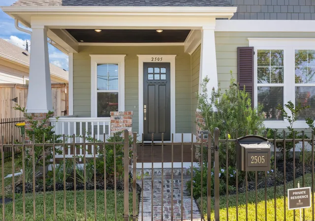 Homes for sale in Pearland, TX | 2505 Houston Ave, Pearland, TX 77581 | MLS# 7694263
