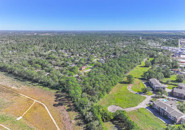 5th image of 405 Sunset Dr, Dickinson, TX 77539 | MLS# 49768939