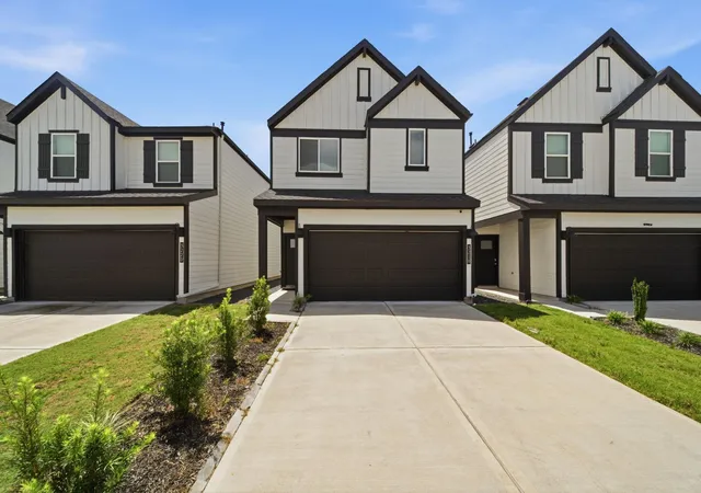 1st image of 3218 Crown Gate Dr, Houston, TX 77047 | MLS# 91856911