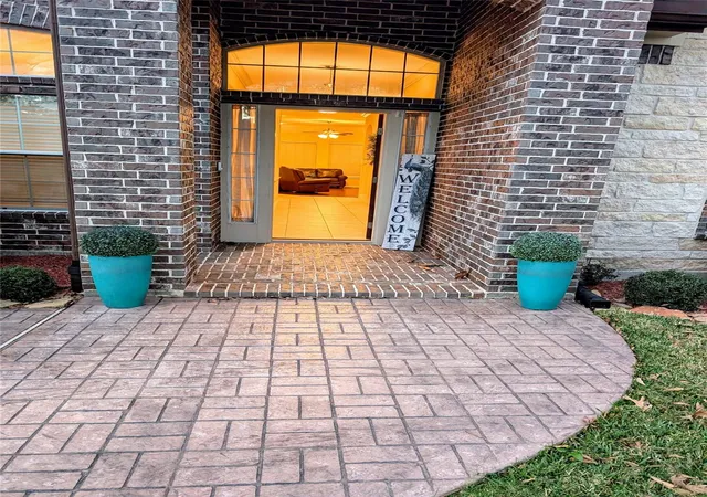 Photo 3 of Single family home for sale at 3210 Shore Side Dr, Crosby, TX 77532 | MLS# 14433815 | Listing updated on 2026-09-02