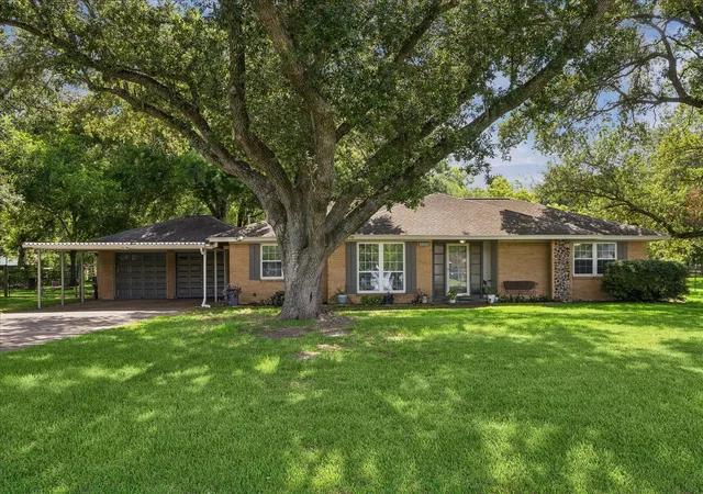 1st image of 12511 Britt Rd, Pearland, TX 77581 | MLS# 45315730