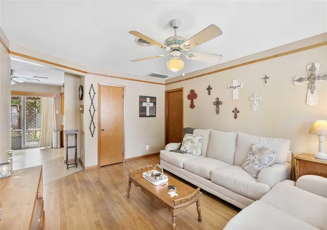 Photo 4 of Single family home for sale at 2704 Sweetgum St, Pasadena, TX 77502 | MLS# 13387535 | Listing updated on 2026-07-20