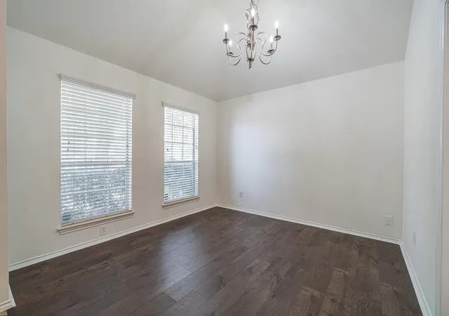 3rd image of 2111 Sailwind Dr, Pearland, TX 77584 | MLS# 70913765