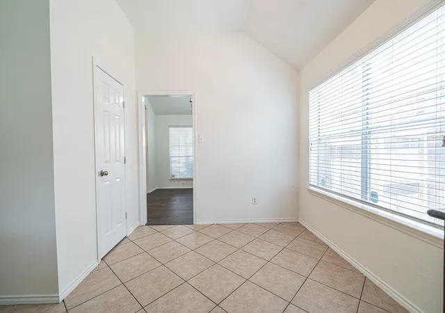 5th image of 2111 Sailwind Dr, Pearland, TX 77584 | MLS# 70913765